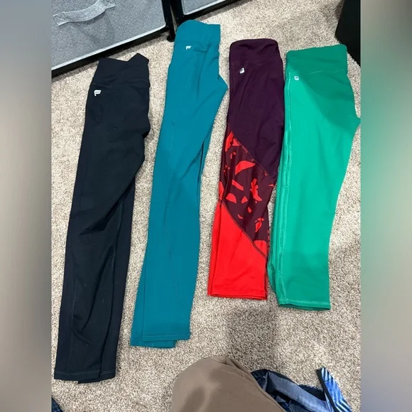 5 pair of Fabletics Leggings - Picture 1 of 4